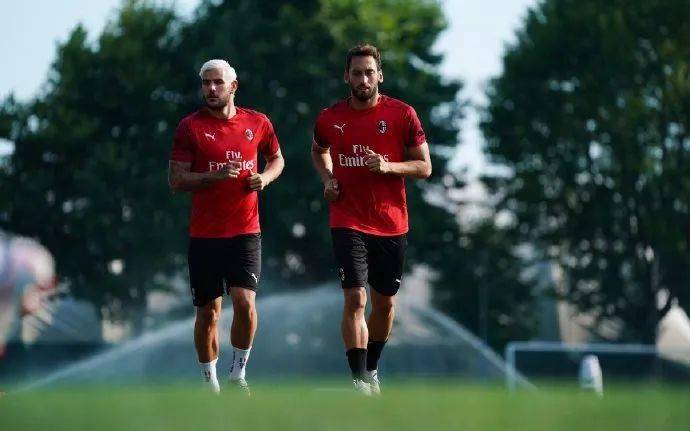 仅是他足球 仅是他足球