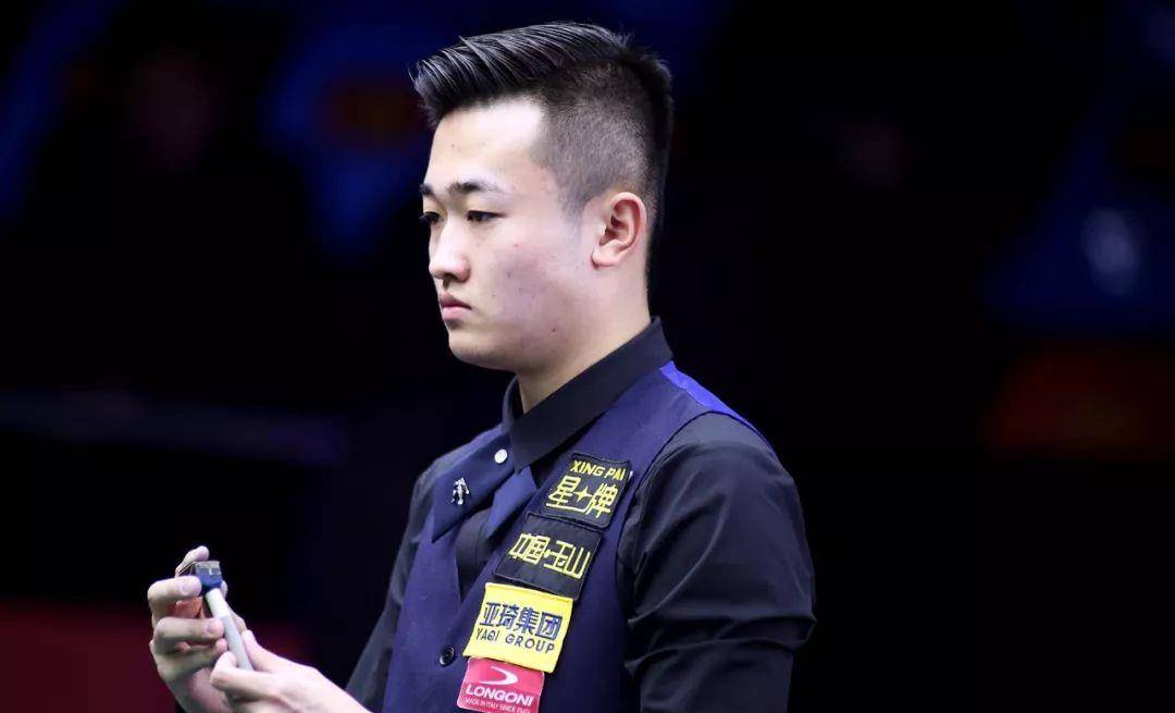 现出卓越的 现出卓越的