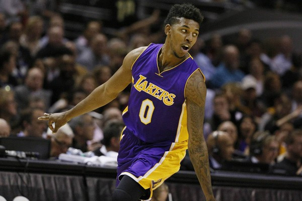 度与空间见 度与空间见