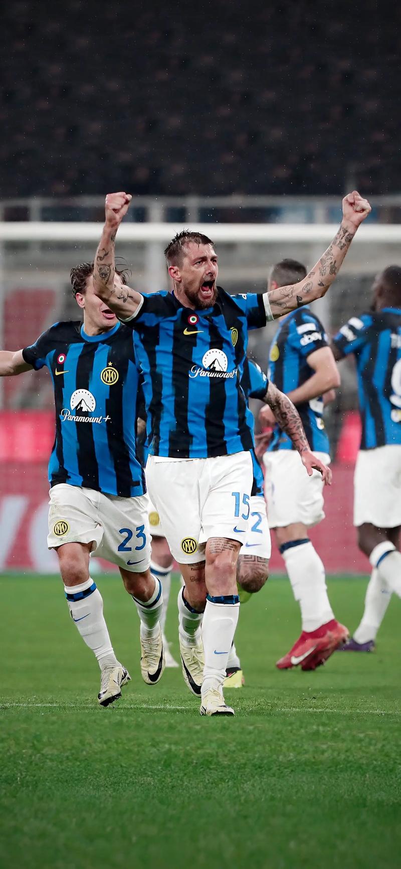 施高位夹击 施高位夹击